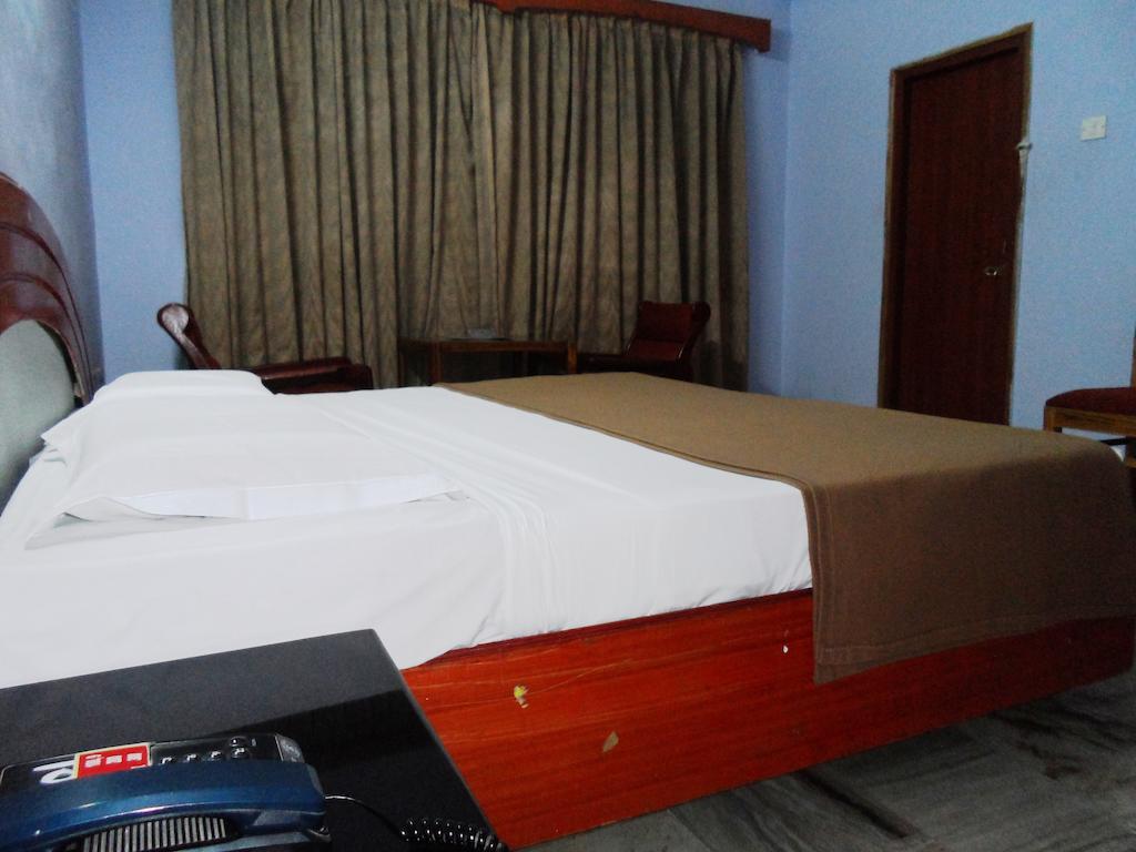 Hotel Bhimas Paradise Tirupati Ngoại thất bức ảnh