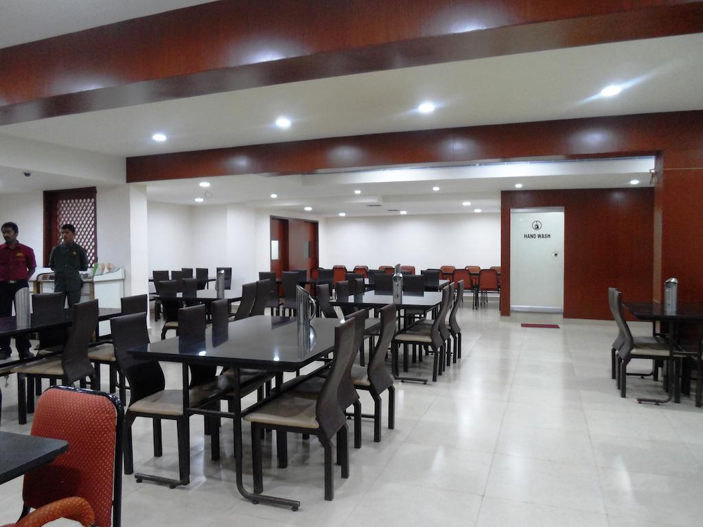 Hotel Bhimas Paradise Tirupati Ngoại thất bức ảnh