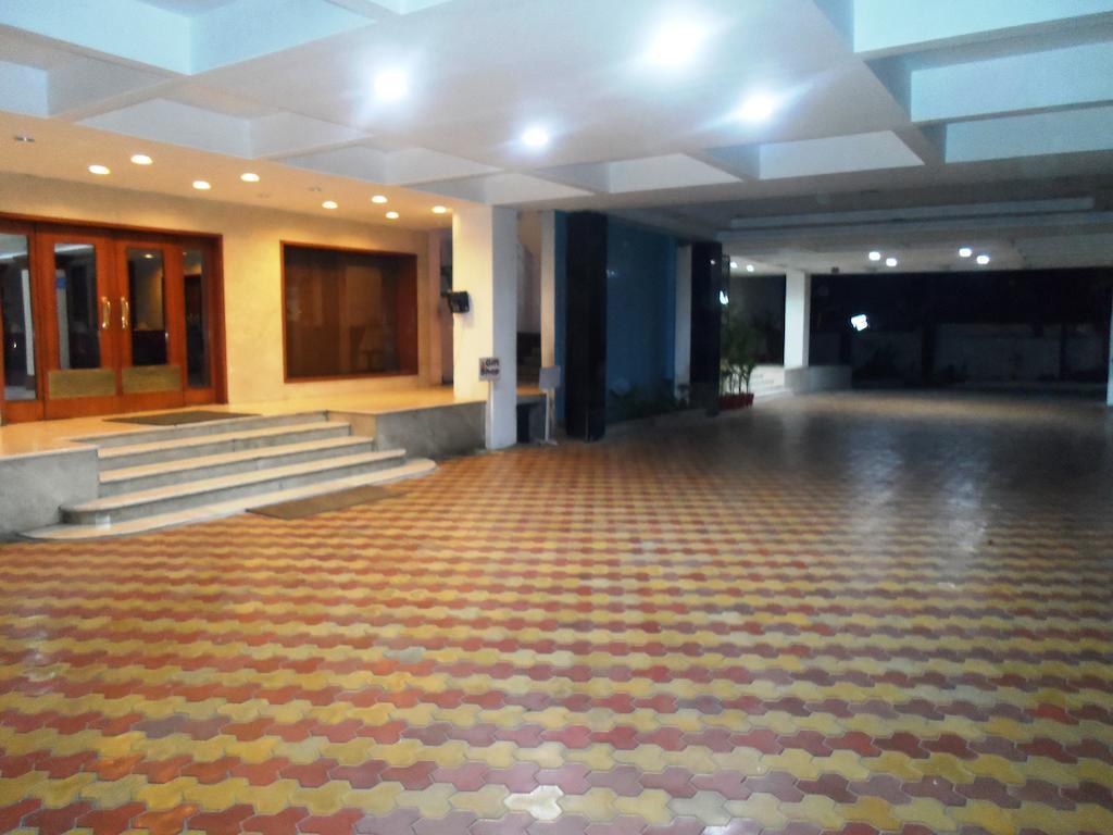 Hotel Bhimas Paradise Tirupati Ngoại thất bức ảnh